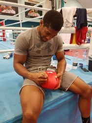 Pix 3 - Anthony Joshua signing the EFRAR 2017 glove.jpg