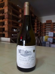 2013 Domaine Baillard Chablis 1er Cru Vaillons. Best for drinking 2018 until 2025.Winery Domaine Baillard<br />Region: Burgundy<br />The wines which come out of the Burgundy region of France are regularly hailed as amongst the finest in the world, with the area now being synonymous with quality red wines of exceptional flavor, character and aroma. However, Burgundy is no newcomer to the world of fine wines, with the earliest recordings of the quality of this region's produce dating back to the 6th century, and archaeological evidence suggesting that vineyards had been cultivated there for over two thousand years. Today, there are dozens of controlled appellations within Burgundy, each producing exceptional wines typical of the region. The whole area benefits greatly from hot summers and mild, long autumnal periods, which, when coupled with the generations of expertise of the wineries in Burgundy, consistently produces superb wines for the world's enjoyment.  Our Special Price 110TL per Bottle or 100TL per Bottle When Buying A Case Of 6