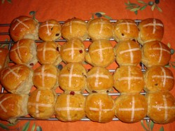 hot cross buns.jpg